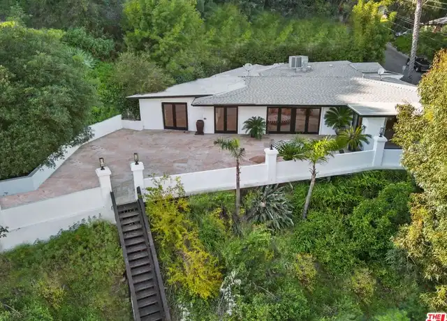 Property at 9572 Stuart Ln, Beverly Hills, CA, 90210, 4 beds, 4 baths, [object Object]