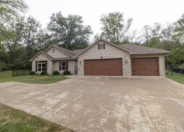 Property at 1113 W Old Plank Rd, Columbia, MO, 65203, 3 beds, 2 baths, [object Object]