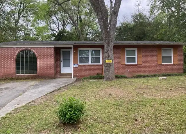 Property at 2418 Adger Rd, Macon, GA, 31206, 4 beds, 1 bath, [object Object]