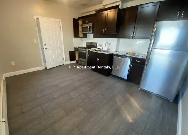 Property at 125 Bow St Unit 1 L, Everett, MA, 02149, 2 beds, 1 bath, [object Object]