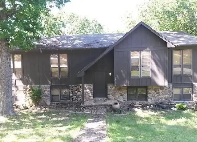 Property at 12124 Shawnee Forest Dr, Little Rock, AR, 72212, 4 beds, 3 baths, [object Object]