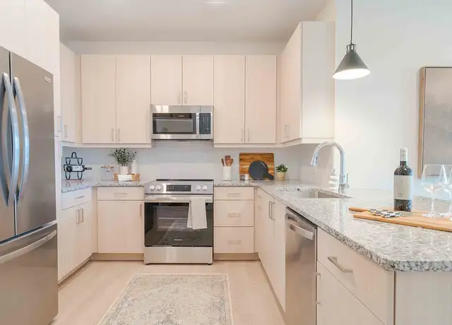 Photo of 79 Pond St, Waltham, MA 02451