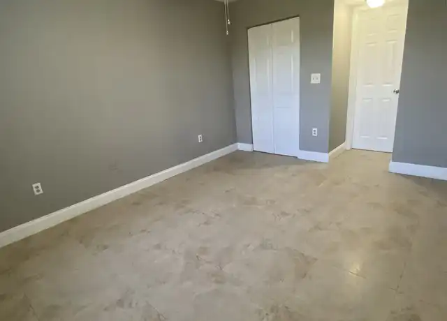 Property at 2820 N Oakland Forest Dr #102, Oakland Park, FL, 33309, 1 bed, 1 bath, [object Object]
