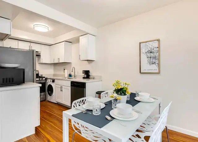 Property at 303 N Oakland Ave Unit 14, Pasadena, CA, 91101, 2 beds, 1 bath, [object Object]