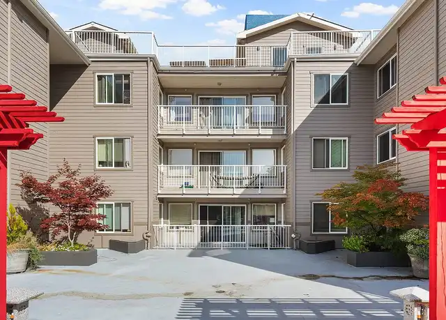 Property at The Villa Flora Apartments - 12317 15th Ave NE, Seattle, WA, 98125, 1-2 bed, 1-2 bath, [object Object]