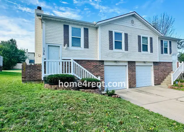 Property at 136 N Saxony Dr, Olathe, KS, 66061, 3 beds, 2 baths, [object Object]