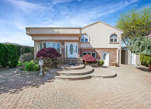 Property at 1072 Hicksville Rd, Seaford, NY, 11783, 3 beds, 1.5 baths, [object Object]