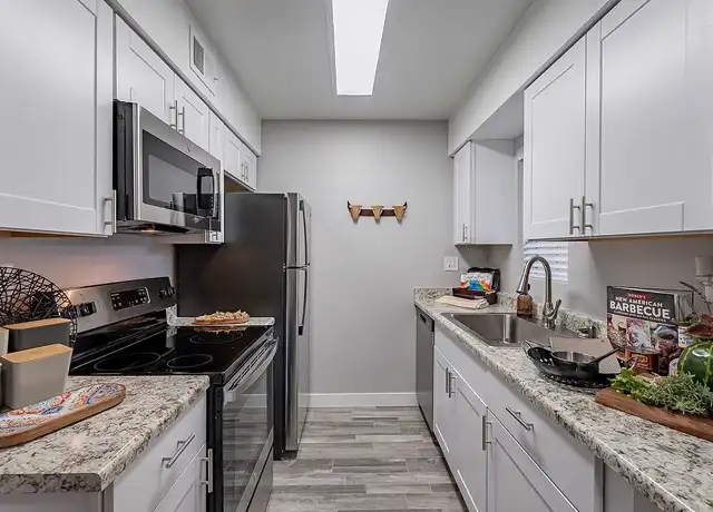 Property at Montana on Butler - 2122 W Butler Dr, Phoenix, AZ, 85021, 1-2 bed, 1 bath, [object Object]