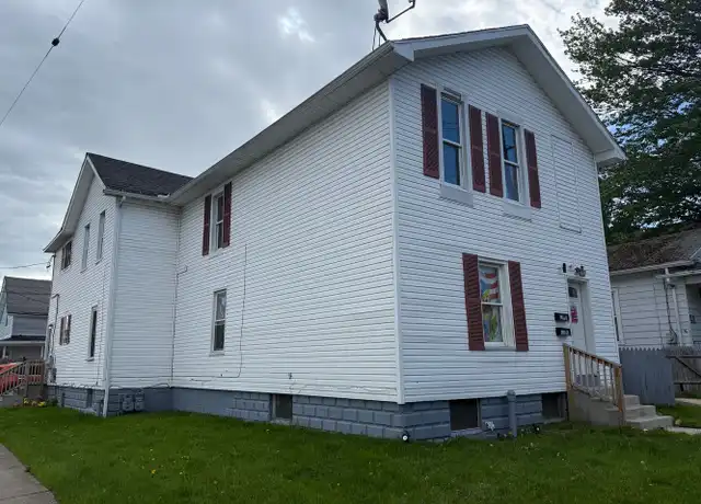 Property at 1601 Chestnut St Unit 1603 Chestnut 2nd fl, Erie, PA, 16502, 4 beds, 1 bath, [object Object]