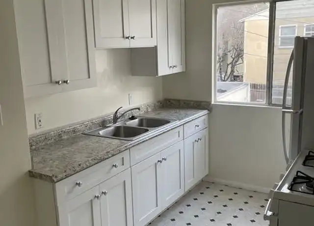 Property at 747 S Curson Ave Unit 4, Los Angeles, CA, 90036, 0 beds, 1 bath, [object Object]
