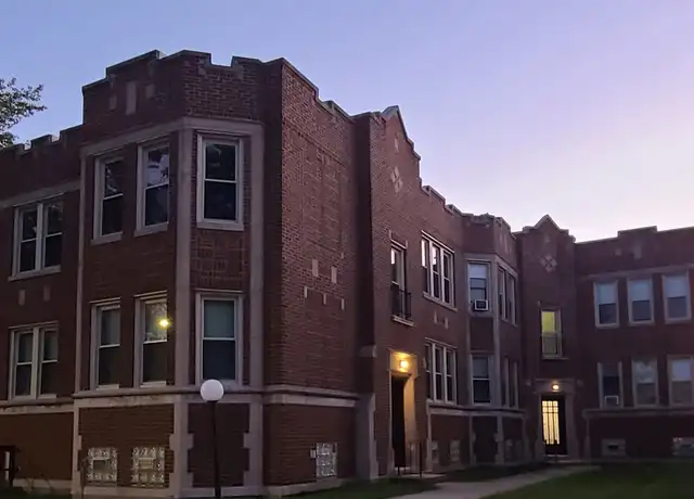 Property at 8526 S Oglesby Ave Unit 2F, Chicago, IL, 60617, 0 beds, 1 bath, [object Object]