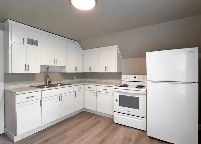 Property at 714 S Memorial Dr Unit 714 1/2, Appleton, WI, 54911, 2 beds, 1 bath, [object Object]