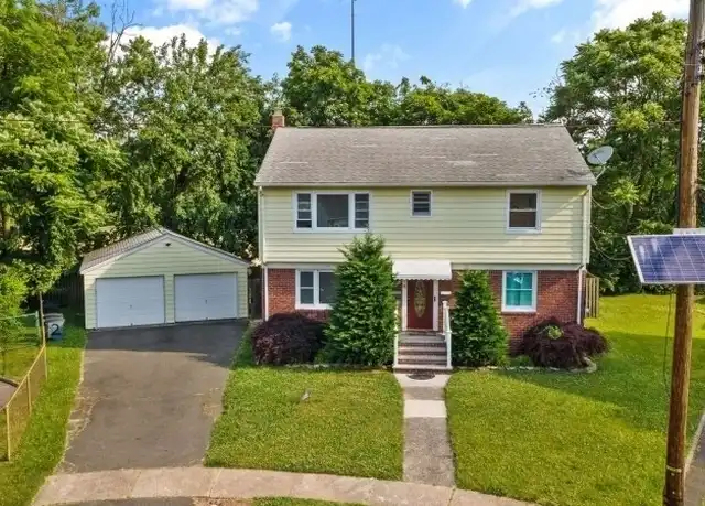 Property at 19 Wright Ct #2, Bloomfield, NJ, 07003, 2 beds, 1 bath, [object Object]