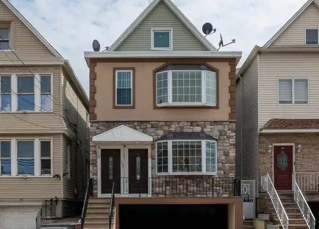 Property at 164 Avenue B Unit 2, Bayonne, NJ, 07002, 3 beds, 2 baths, [object Object]