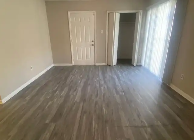 Property at 6838 Cantrell Rd Unit K12, Little Rock, AR, 72207, 1 bed, 1 bath, [object Object]