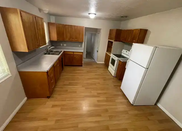 Property at 2261 E 3205 S Unit 2267, Salt Lake City, UT, 84109, 3 beds, 1.5 baths, [object Object]
