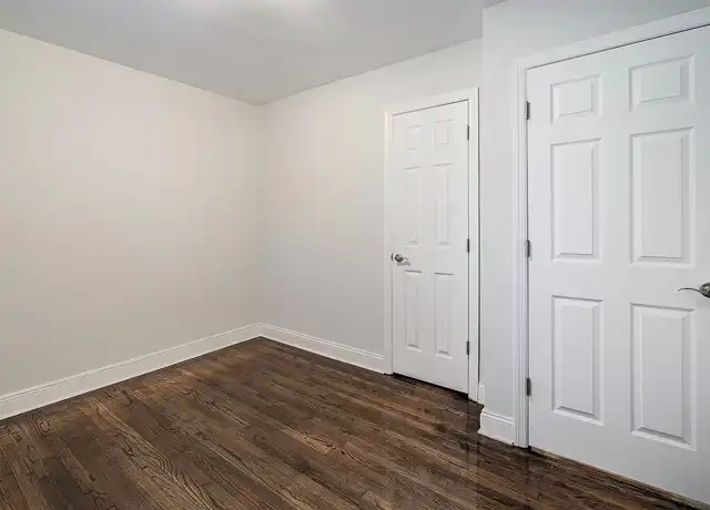 Property at Molly Pitcher Village Apartments - 183 Branch Ave, Red Bank, NJ, 07701, 2 beds, 1 bath, [object Object]