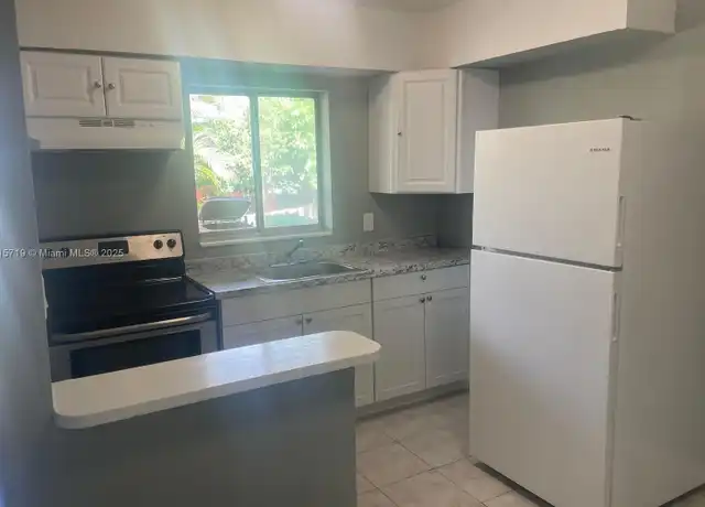 Property at 7380 NW 38th St Unit 1-4, Hollywood, FL, 33024, 2 beds, 1 bath, [object Object]