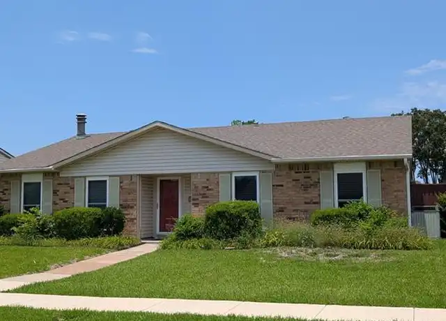 Property at 2105 Rose Hill Rd, Carrollton, TX, 75007, 3 beds, 2 baths, [object Object]