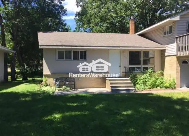 Property at 1008 7th St SE, Forest Lake, MN, 55025, 2 beds, 1 bath, [object Object]
