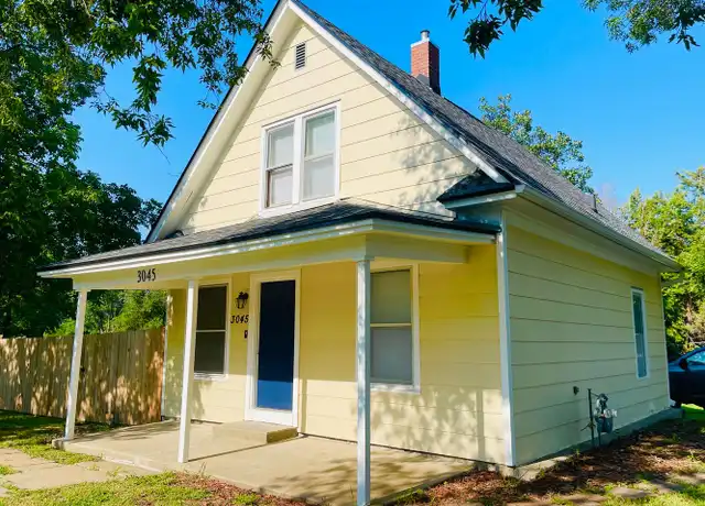 Property at 3045 N 11th St, Lincoln, NE, 68521, 3 beds, 1 bath, [object Object]
