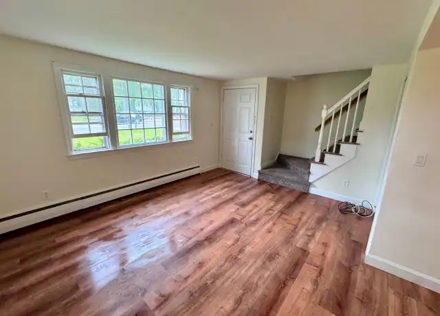 Property at 413 High St unit Unit W, Hampton, NH, 03842, 3 beds, 1 bath, [object Object]