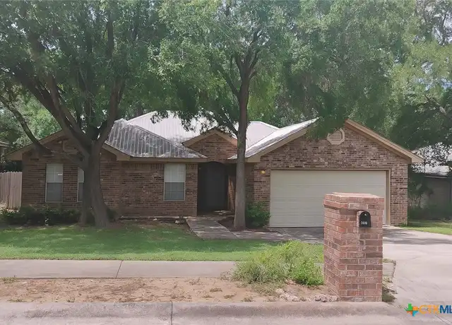 Property at 132 Dolly St, San Marcos, TX, 78666, 3 beds, 2 baths, [object Object]