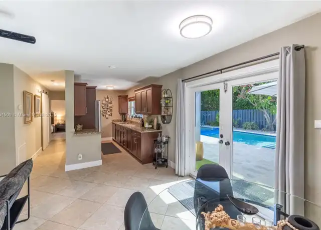 Property at 505 SE 25th Ave Unit 2, Pompano Beach, FL, 33062, 2 beds, 1 bath, [object Object]