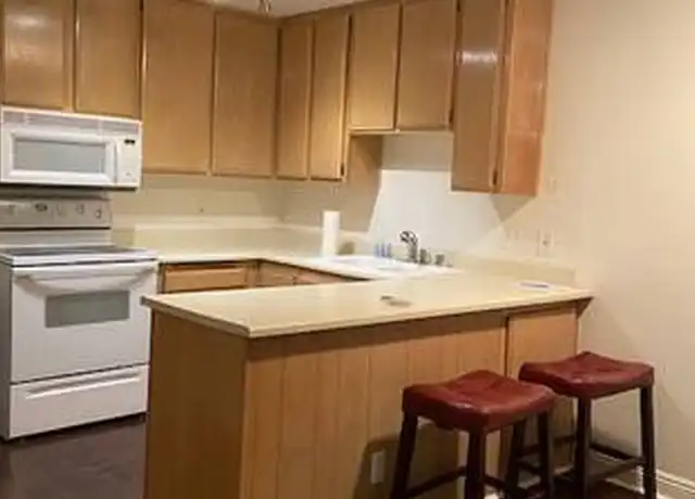 Property at 6815 Remmet Ave #123, Canoga Park, CA, 91303, 1 bed, 1 bath, [object Object]