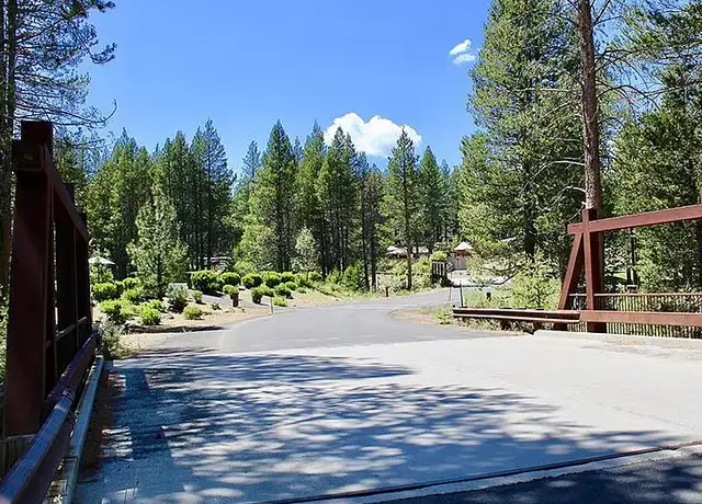 Photo of 10551 E Jibboom St, Truckee, CA 96161