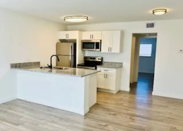 Property at 306 Stratford St #15, Houston, TX, 77006, 1 bed, 1 bath, [object Object]