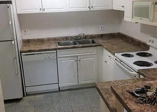 Property at 9 Commonwealth Ct #2, Brighton, MA, 02135, 2 beds, 1 bath, [object Object]