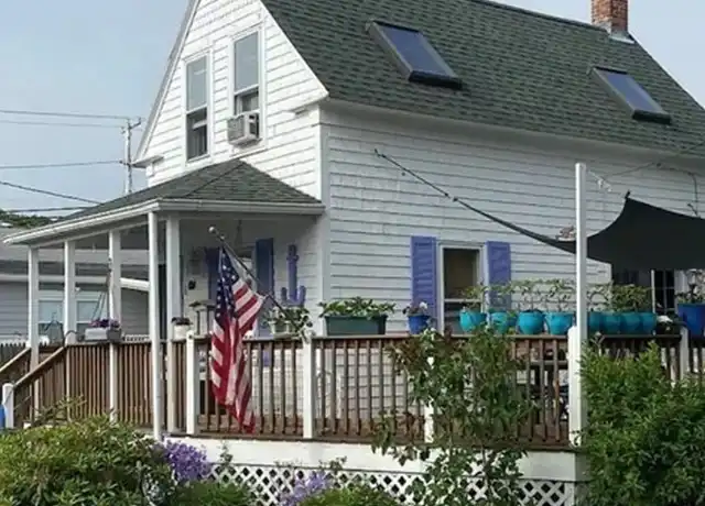 Property at 3 Locust St, Middleboro, MA, 02346, 3 beds, 2 baths, [object Object]