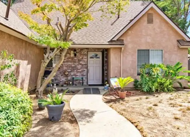 Property at 260 W Fremont Ave, Clovis, CA, 93612, 3 beds, 2 baths, [object Object]