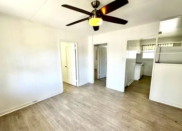 Property at 2750 Kahoaloha Ln Unit 3, Honolulu, HI, 96826, 2 beds, 1 bath, [object Object]