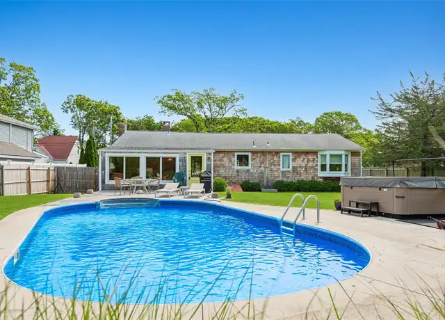 Property at 197 Longneck Blvd, Riverhead, NY, 11901, 3 beds, 2 baths, [object Object]
