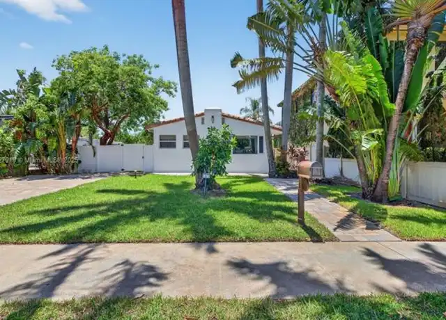Property at 1622 Mayo St, Hollywood, FL, 33020, 2 beds, 3 baths, [object Object]