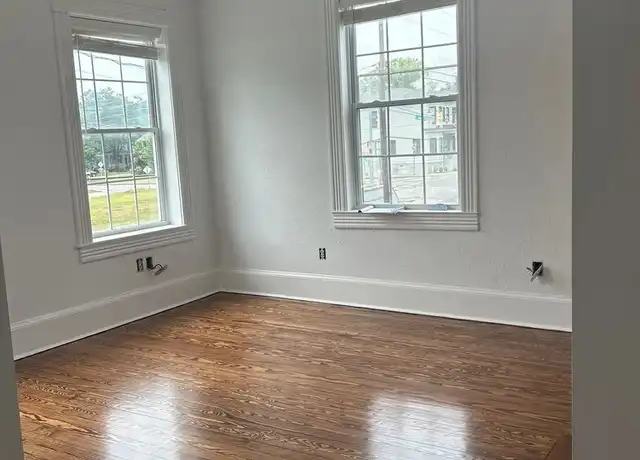 Property at 614 E Gwinnett St, Savannah, GA, 31401, 2 beds, 2 baths, [object Object]