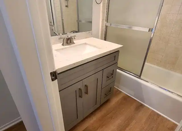 Property at 5555 W 8th St Unit 102, Los Angeles, CA, 90036, 0 beds, 1 bath, [object Object]