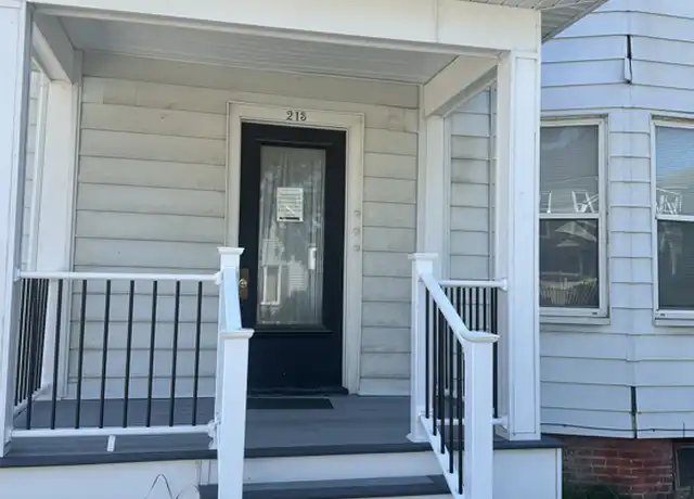 Property at 213 Pine St Unit 2, Lewiston, ME, 04240, 3 beds, 1 bath, [object Object]