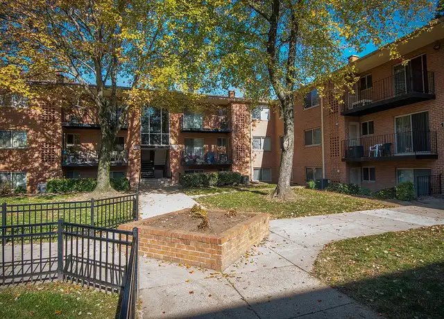 Property at Glen Willow Apartments - 903 Glen Willow Dr, Capitol Heights, MD, 20743, 2 beds, 1 bath, [object Object]