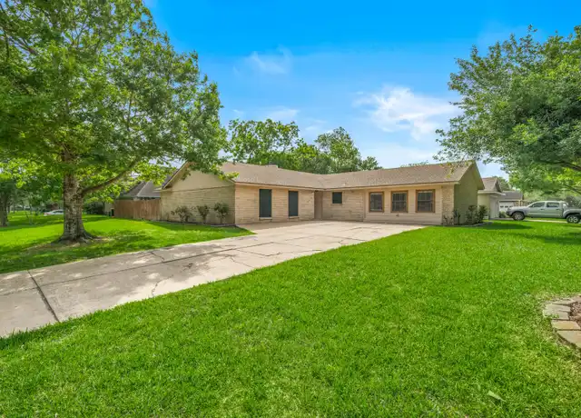 Property at 4915 Kentington Dr, Alvin, TX, 77511, 3 beds, 2 baths, [object Object]