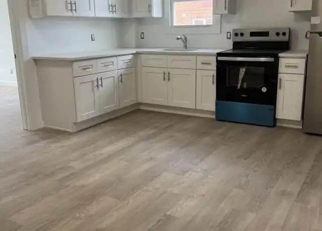 Property at 191 Ashburton Ave, Yonkers, NY, 10701, 3 beds, 1 bath, [object Object]