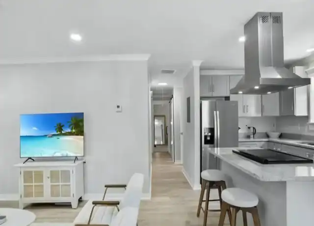 Property at 718 Grant Ter SE, Atlanta, GA, 30315, 3 beds, 2 baths, [object Object]