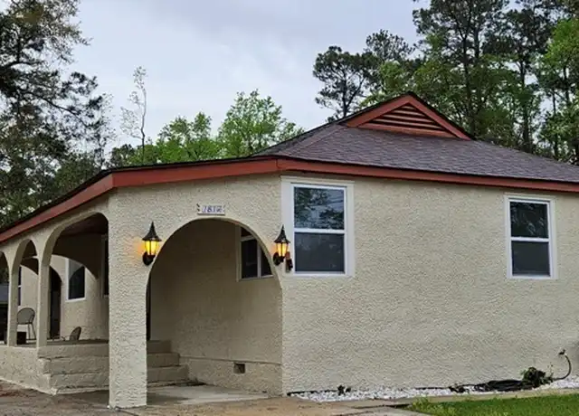 Property at 1817 Toomer St Apt A, Savannah, GA, 31405, 2 beds, 1 bath, [object Object]