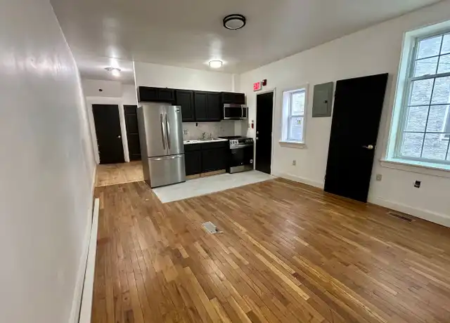 Property at 2823 W Girard Ave Unit 2R, Philadelphia, PA, 19130, 2 beds, 1 bath, [object Object]