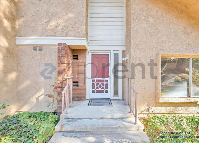 Photo of 332 Sprucewood Ave, Oak Park, CA 91377