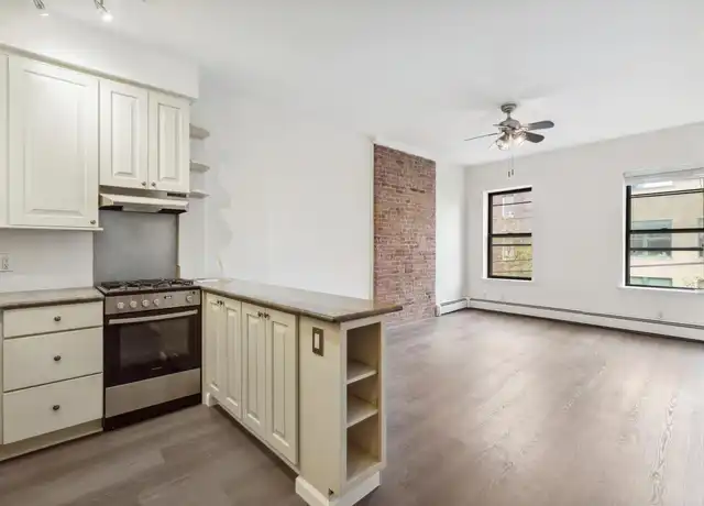 Property at 133 Grand St Unit 4B, Jersey City, NJ, 07302, 1 bed, 1 bath, [object Object]