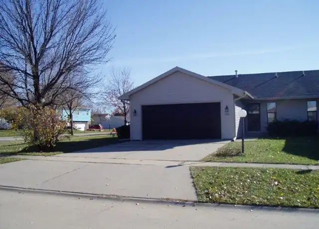 Property at 2901 Heritage Dr, Champaign, IL, 61822, 2 beds, 1 bath, [object Object]