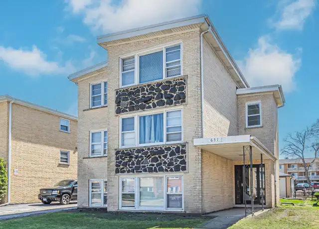 Property at 651 Beau Ct Unit 3, Des Plaines, IL, 60016, 3 beds, 2 baths, [object Object]